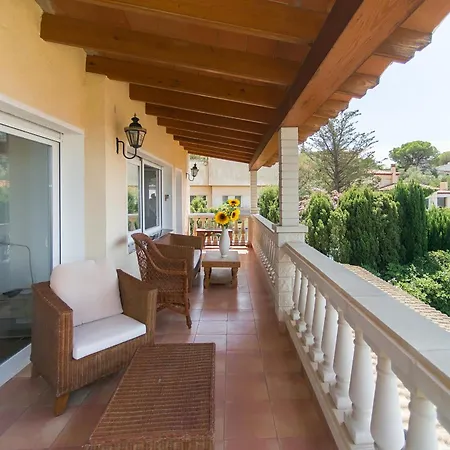 Welcs Casa 340 Emp Con Piscina Compartida